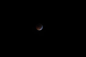 2010 Lunar Eclipse 003.JPG (5311405 bytes)